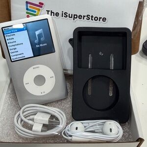 Apple iPod Classic 7th Generation 120GB Silver MP3 Player+ 1 YR CPS warranty